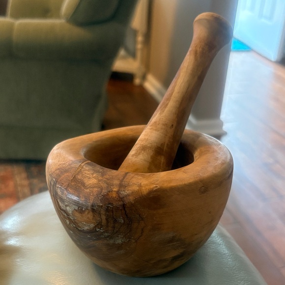 Olive wood Mortar and Pestle Set - Picture 1 of 16